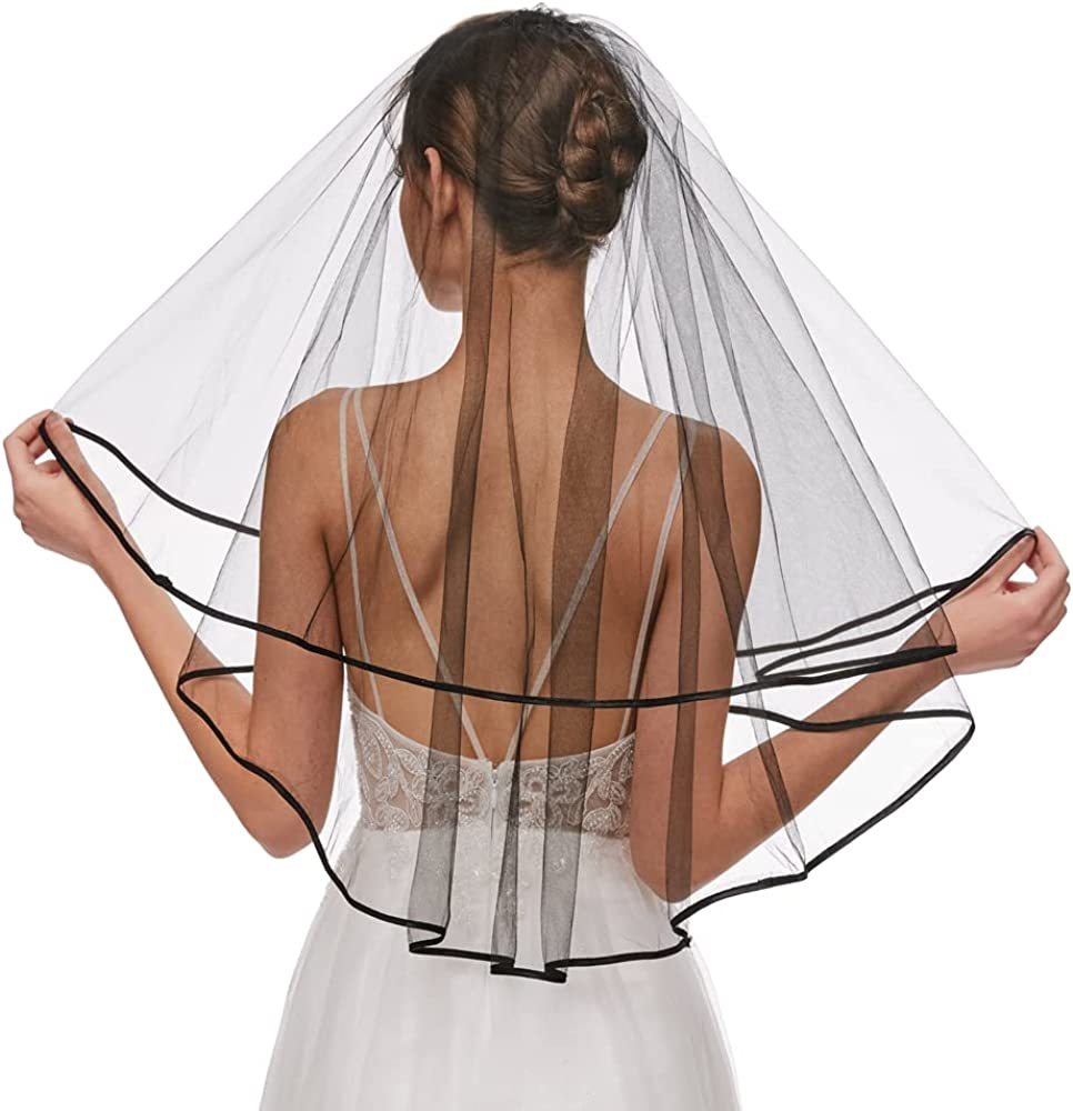 картинка Фата с гребнем, 2 слоя, 60/80, Черный, 1 шт. от магазина FiestaGift